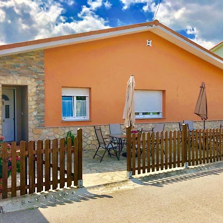 Apartamentos Las Llabanas Oviñana Екстериор снимка