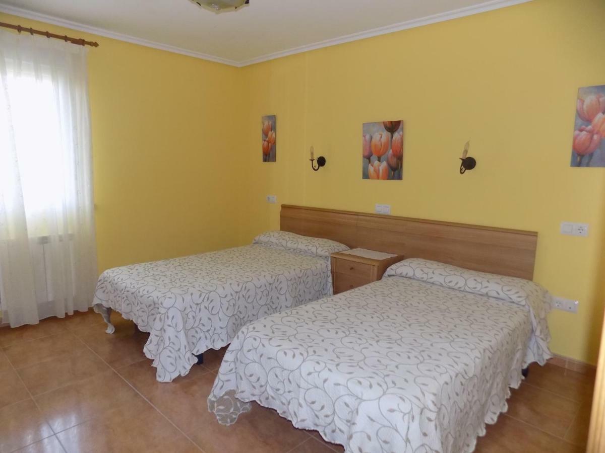 Apartamentos Las Llabanas Oviñana Екстериор снимка