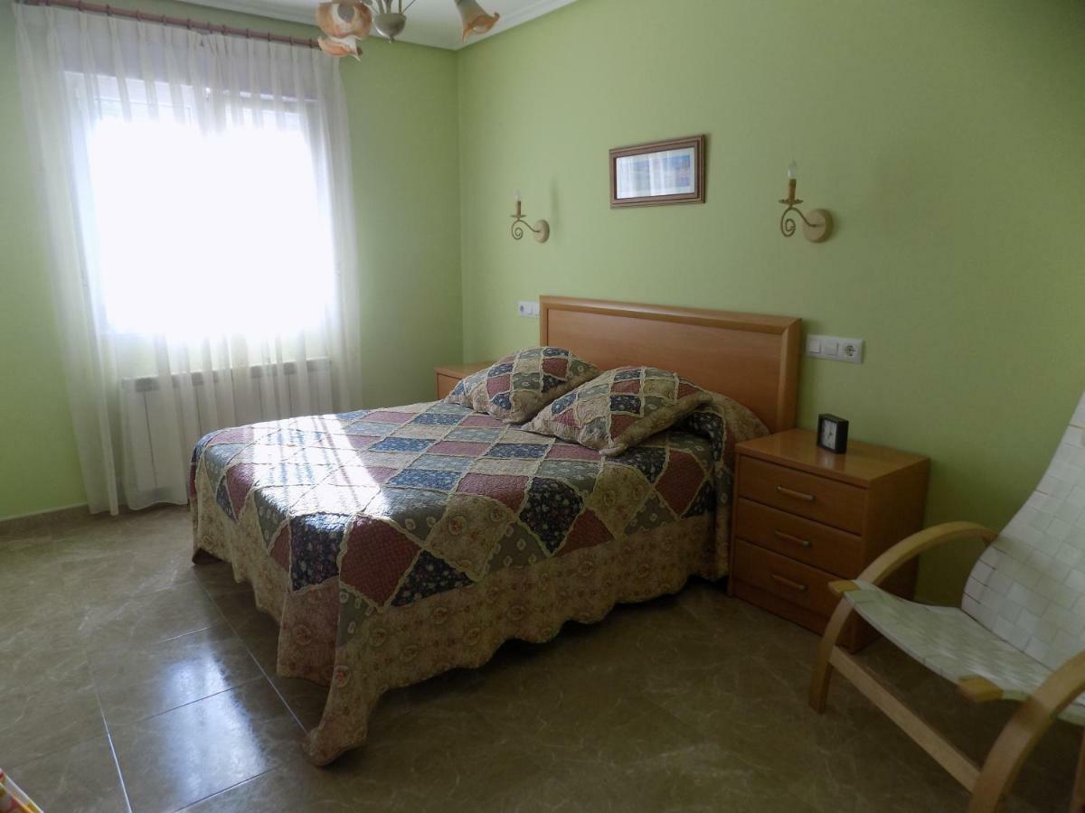 Apartamentos Las Llabanas Oviñana Екстериор снимка