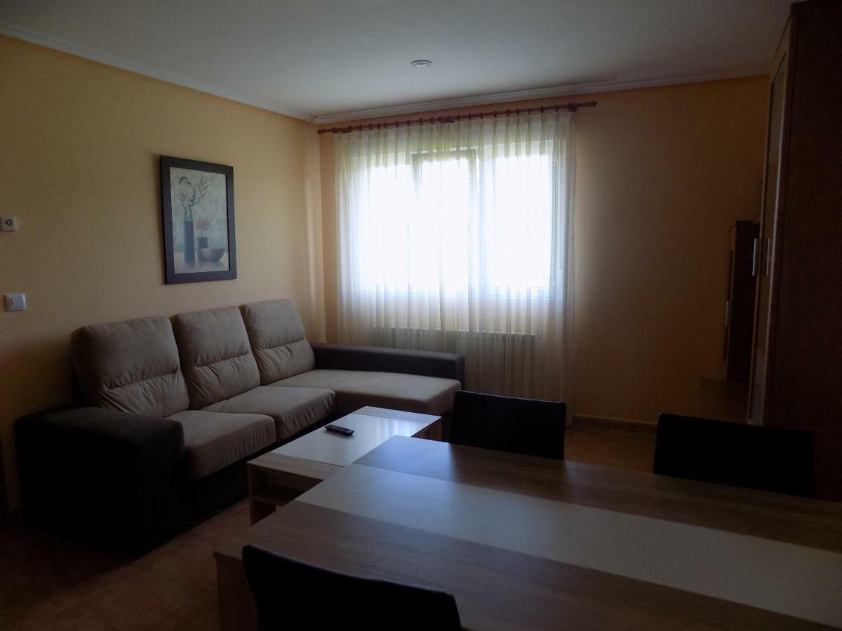 Apartamentos Las Llabanas Oviñana Екстериор снимка